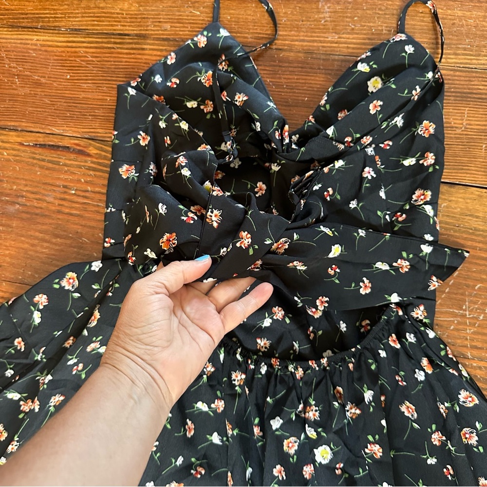 Chic Black Floral Mini Dress - Picture 5 of 6